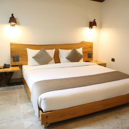 Granny'S Den Resort Rājpur Zewnętrze zdjęcie